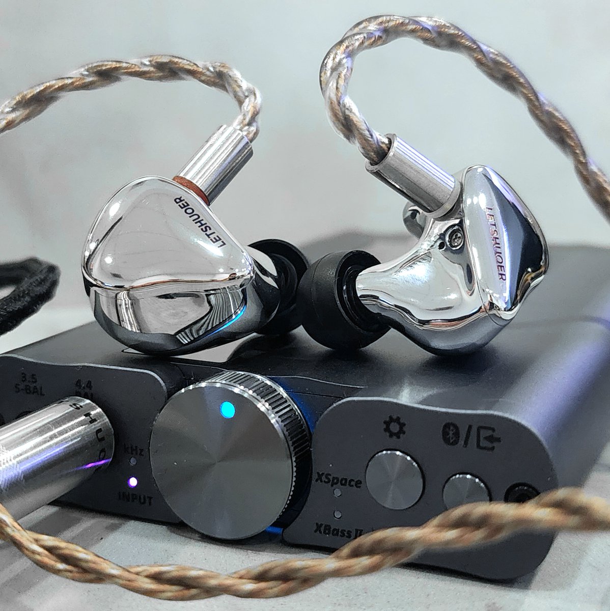 letshuoer's tweet photo. "You may have noticed the recurring theme of "balance" .for me, the Cadenza 12 is the poster child for a refined, well-balanced, and mostly neutral tuning done right."

Thanks to @Thaslaya  for sharing his review of Cadenza 12 on HEADFI

https://t.co/n0ZM0xig8S https://t.co/LBJ6W5fNKQ