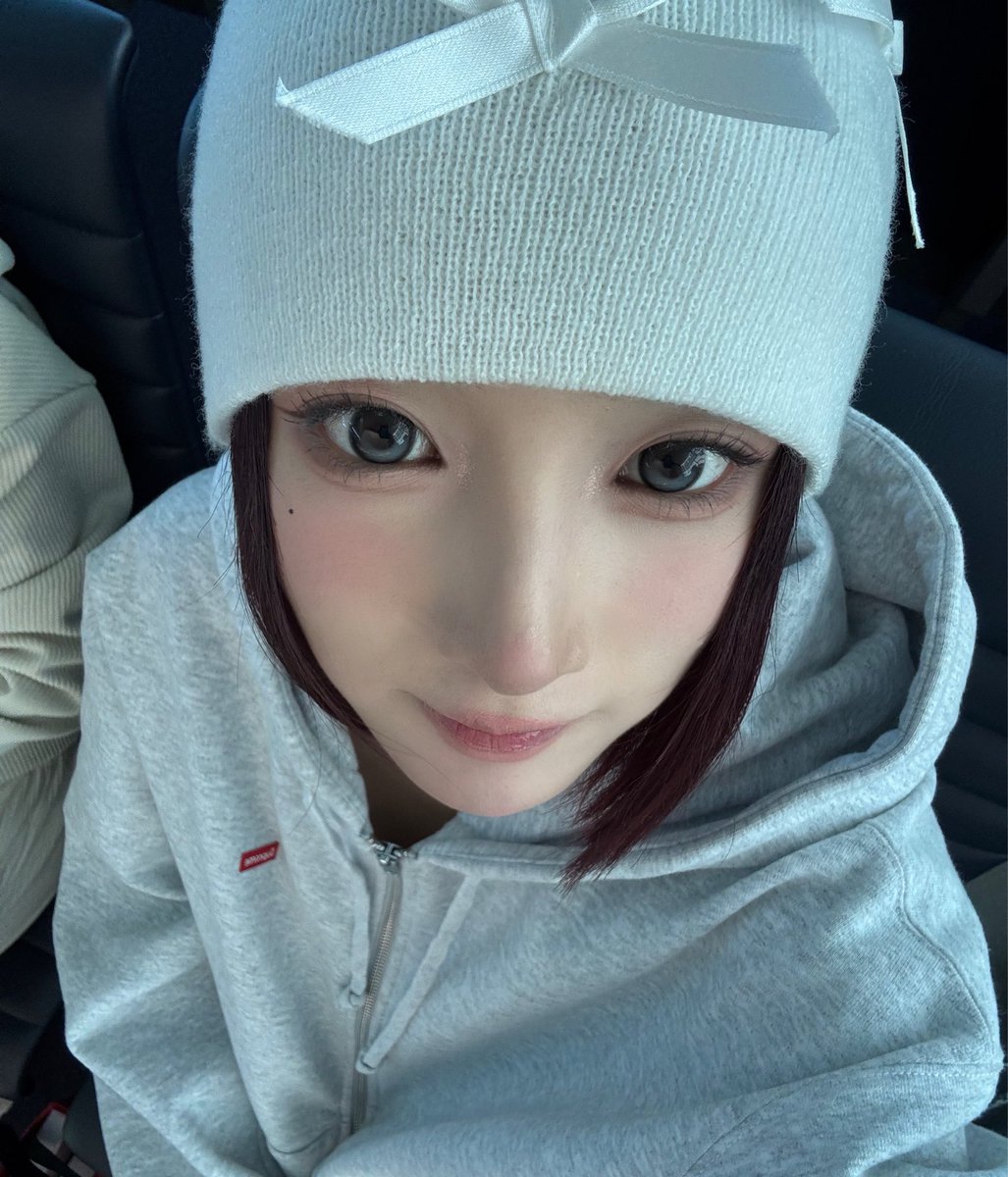 koyukipics's tweet photo. she's such a cutie 

#PURPLE_KISS #YUKI #유키 #퍼플키스 https://t.co/yko61QHJME