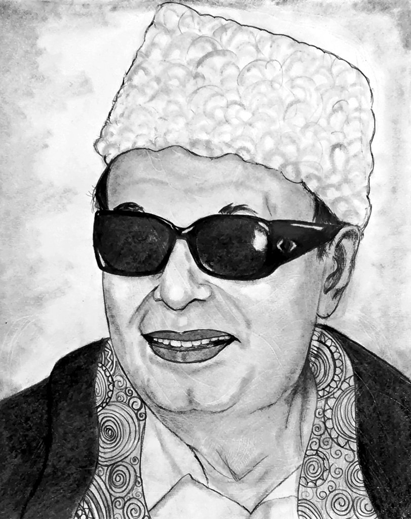 Akshay1552's tweet photo. M - Magnificent 
G - Gallant 
R - Revolutionary 
#தன்னிகரற்ற_தலைவர்MGR https://t.co/mNNh09zzfR