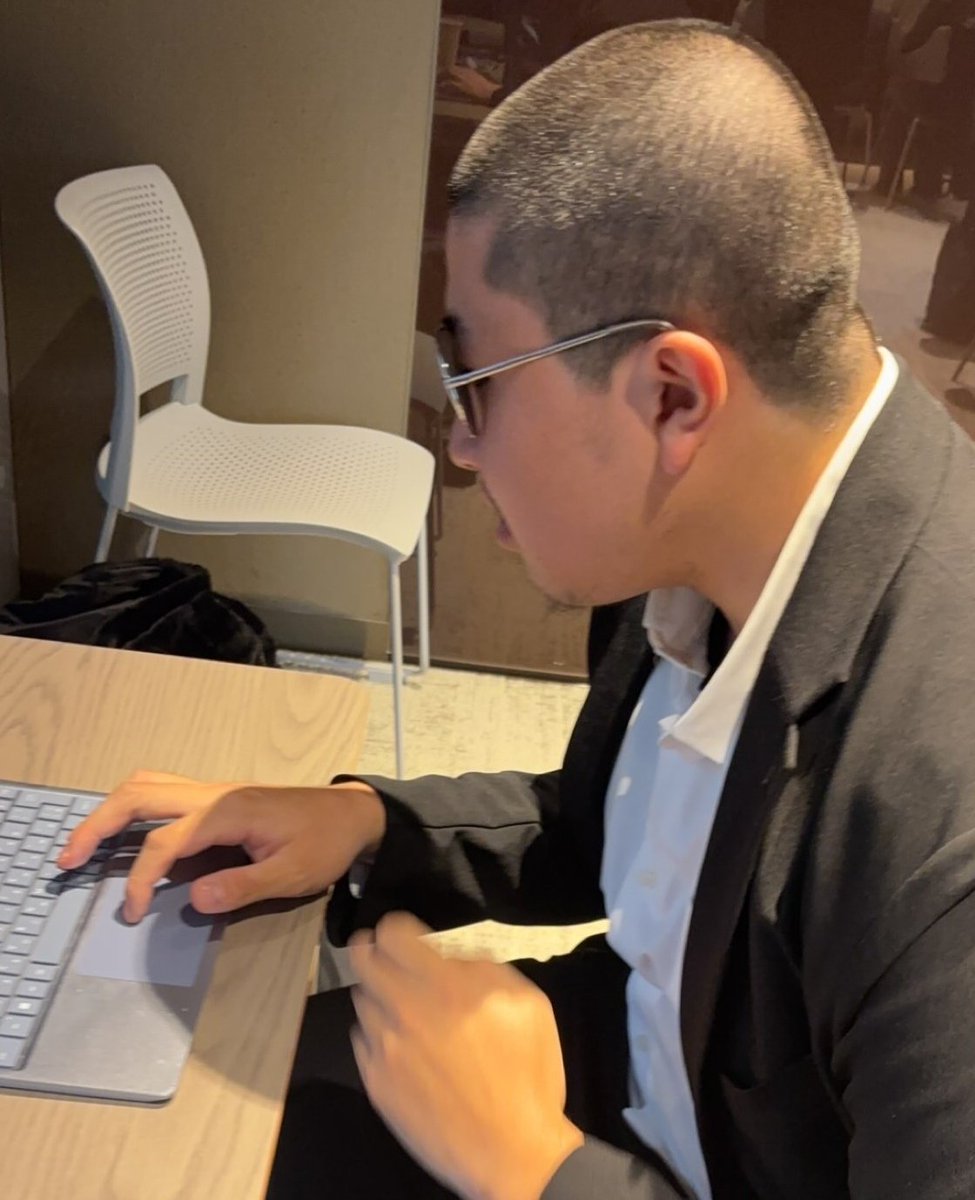 Shin1gakuNakano's tweet photo. ＜拡散希望＞
公機関から民間会社・起業家まで、様々な方からサポートして頂き、GlobalのHR直結型スキルトレーニングのサービス作っています。
しかし規模の大きさと己の未熟さ故、経営戦略・開発等いろいろ足りてません。スキル不問で手伝ってほしいです。
覚悟で髪剃りました。
興味ある方リプ下さい https://t.co/eQapj7Yl7x