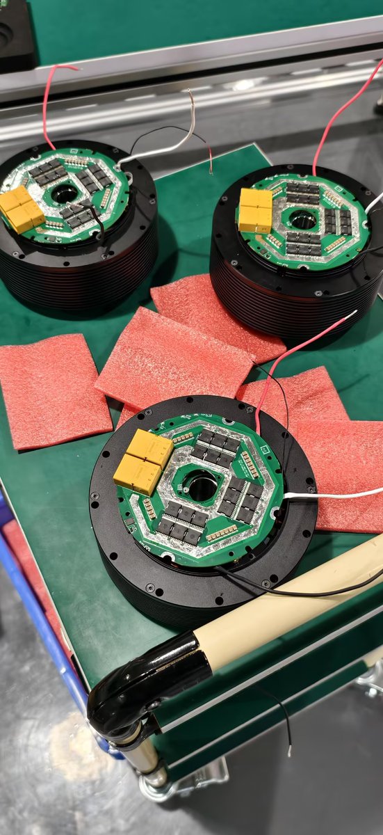 Warbie355990's tweet image. Why so many customers order X15-450 recently.🧐
#MYACTUATOR #robotics #motor