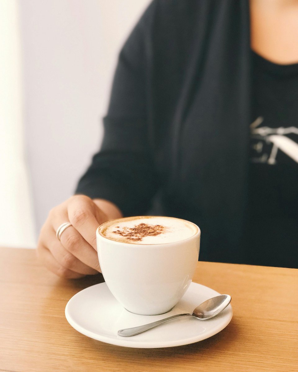 office_barista's tweet image. A bean to cup coffee machine is the next best thing to having an in house barista &amp;amp; is the ultimate workplace luxury. With our hassle free rental, leasing &amp;amp; operated agreements it could be an easily affordable work perk. 

#beantocupmachine #coffeebeans #coffeesuppliers #luxury