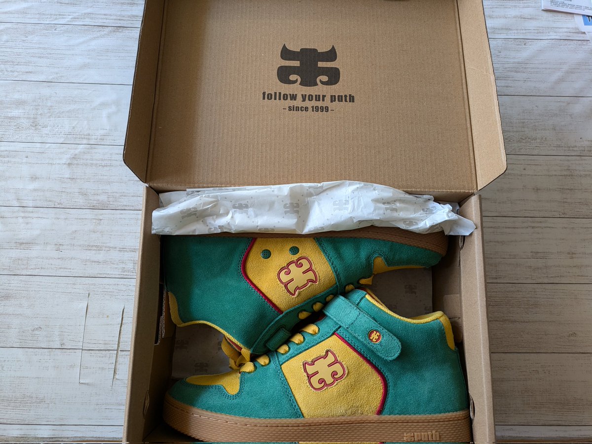 marutaka1978's tweet photo. また衝動買いでスニーカー買ってしまった😅
20年ぐらい前に好きで履いていたI-PATHが復活したみたいで👍
今後も要チェックだな～
当時好きで履いていたヘンプ素材のシリーズ出ないかな〜😋

ポンポン買うもんだからスニーカー置く場所が足りない🤣🤣🤣

#IPATH
#アイパス https://t.co/EUqO72oeSz