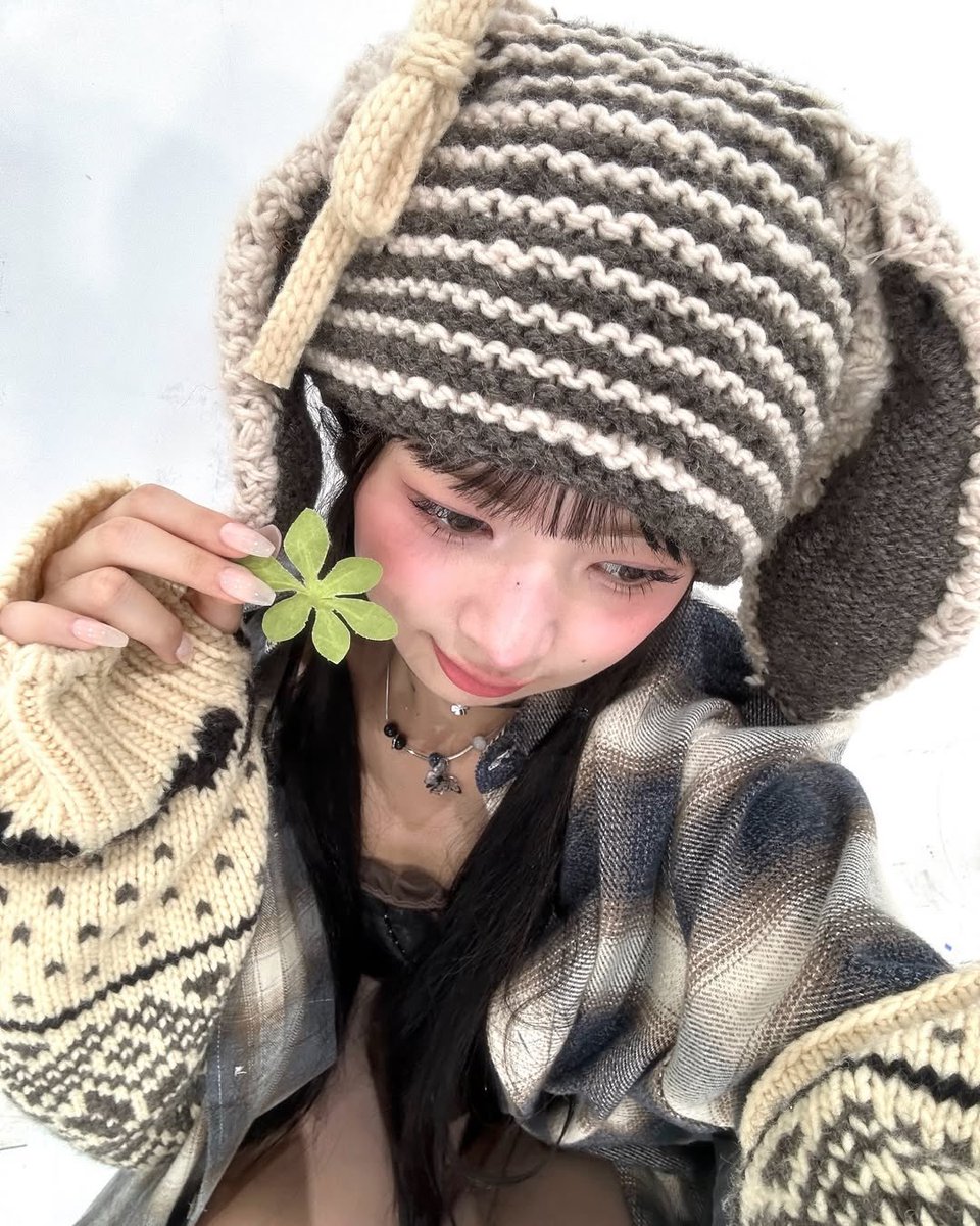 rei instagram update .☘︎ ݁˖