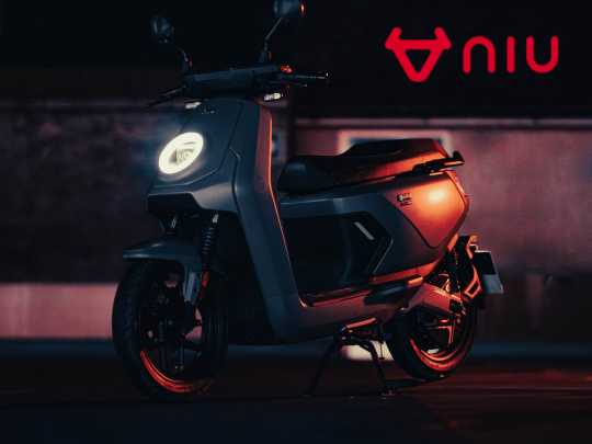 EperformanceAg's tweet photo. Elektroroller NIU MQi GT 100: Dein umweltfreundlicher City-Partner! 🛵 🍃
Stilvoll, smart und völlig emissionsfrei – perfekt für die Stadt!
Weitere Infos findest du auf unserer Website: https://t.co/cWpUcvUJwl
#ePerformance #Schweiz #Nachhaltigkeit #UrbanMobility #ElektroRoller https://t.co/4Cya7SIysF