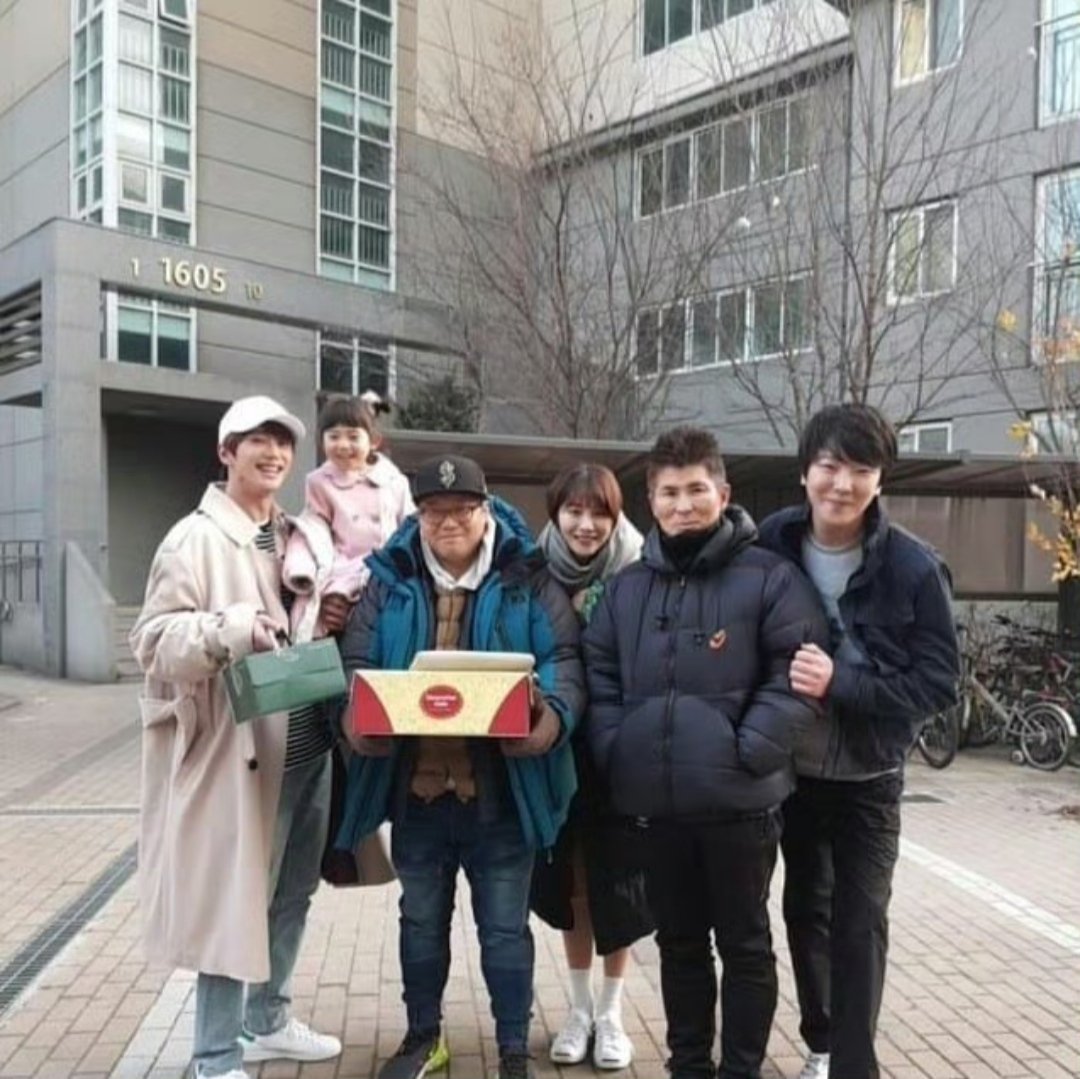 ssswong3's tweet photo. 2020.01.17. ksoonn ig
Filming for Good Casting
#이준영 #LEEJUNYOUNG #GoodCasting #굿캐스팅 https://t.co/v3ZcFSJ9DM
