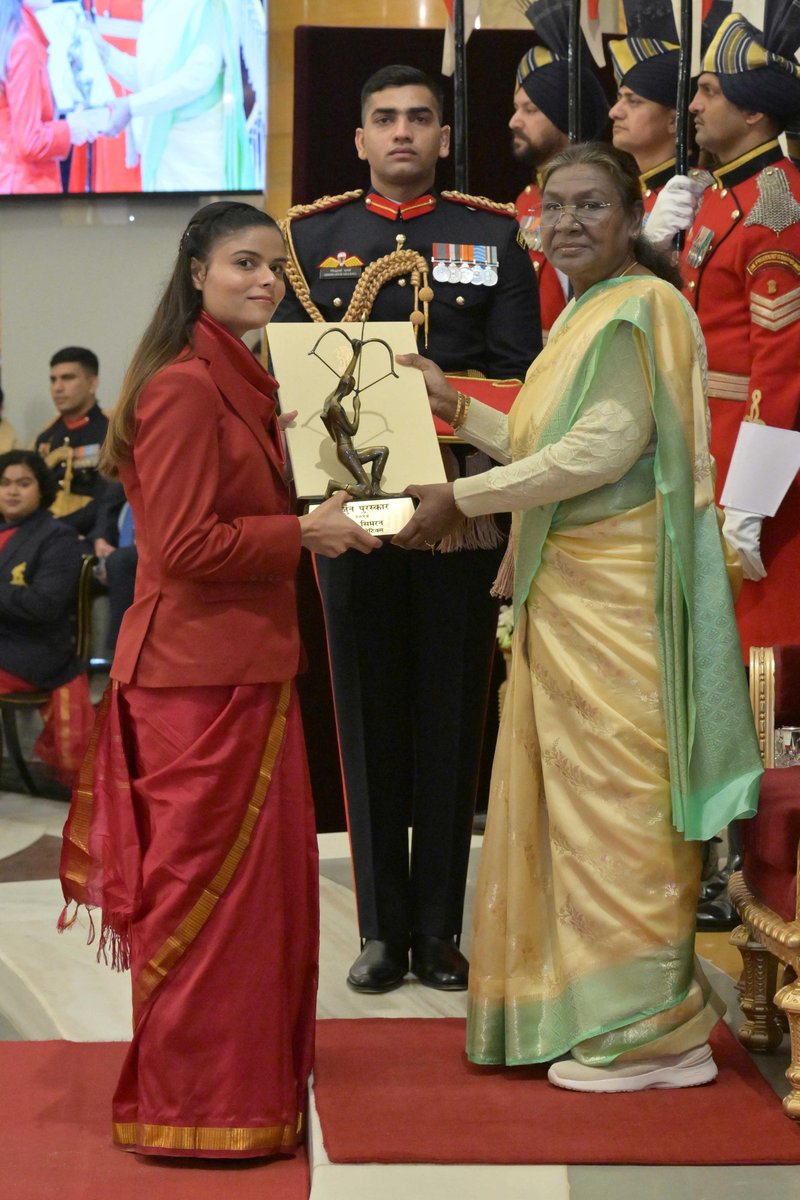 President Droupadi Murmu confers Arjuna Award, 2024 on Ms. Simran in recognition of her outstanding achievements in Para-Athletics. Her achievements are:

•     Bronze medal in Paralympics Games (Women’s 200m T12) held in Paris, France in 2024.

•     Two silver medals in Asian
