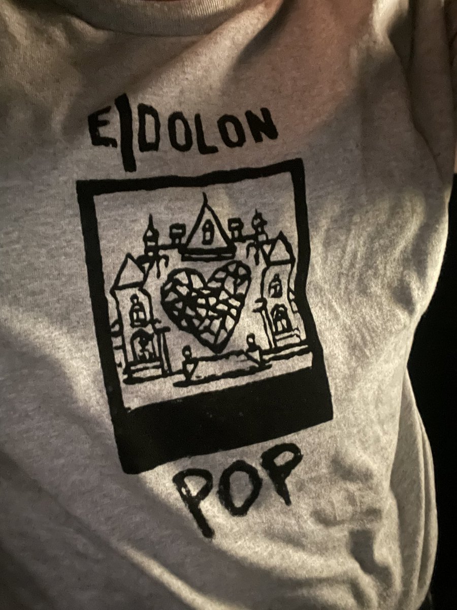 conputer girl tweet media