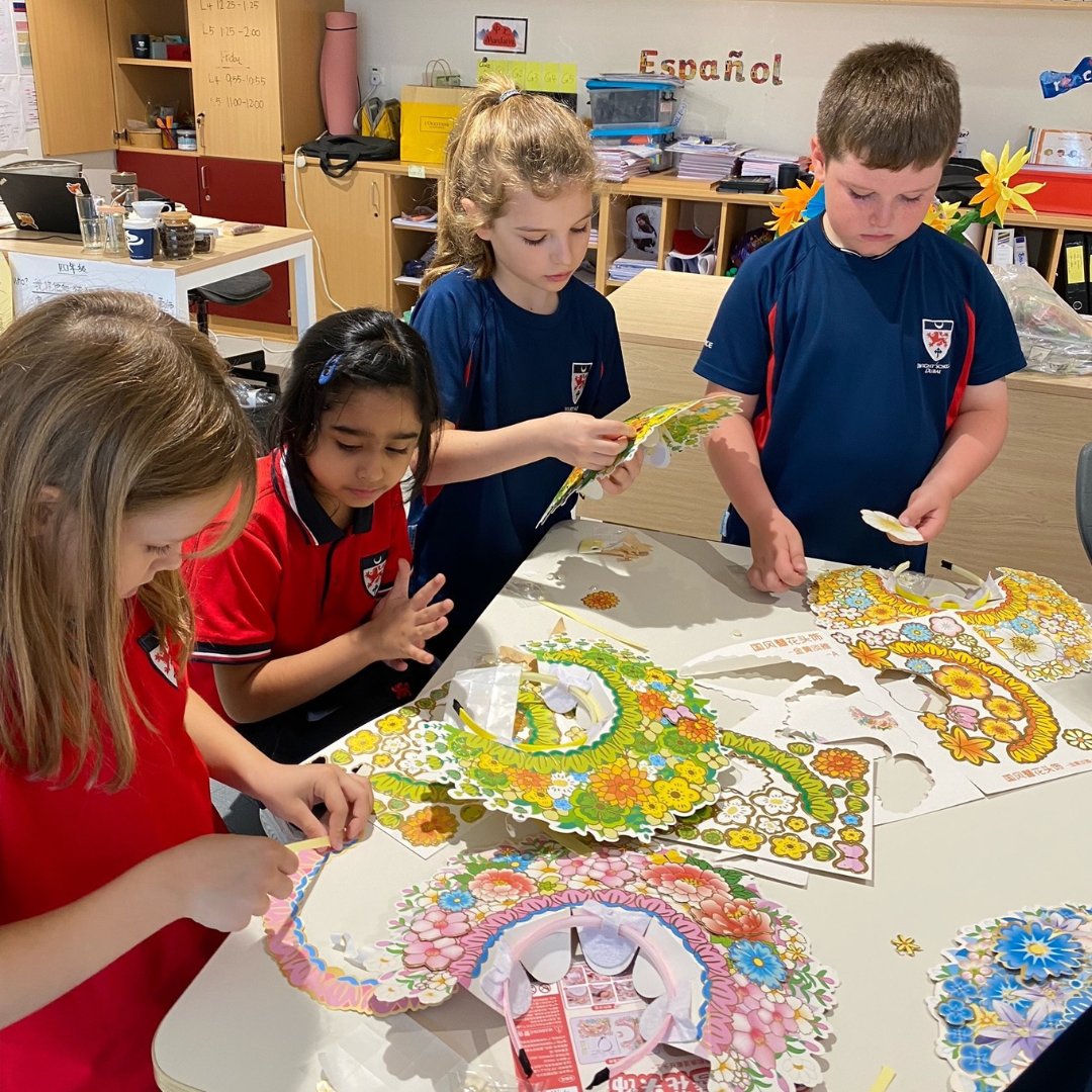 DwightSchoolDXB's tweet image. Our students had an engaging and enriching experience exploring Chinese traditions during their Mandarin lessons last term.

#SparkOfGenius #DwightSchoolDubai #IB #DwightDifference