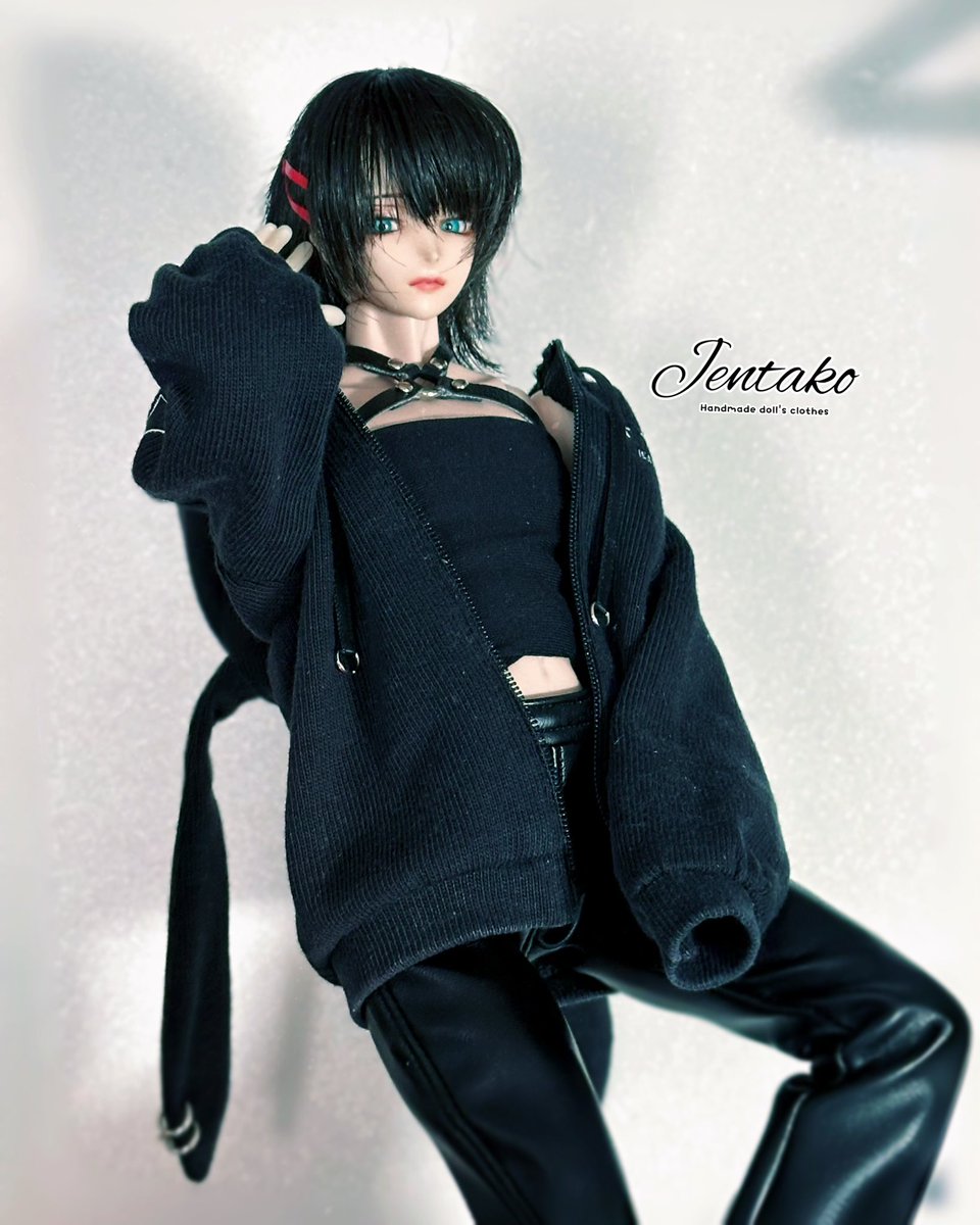 JentakoY's tweet photo. めろさんのアイめっっっちゃ好きで
つい見下しアングルにしがち

 #MELOヘッド  #Jentako服  #オビツ30 https://t.co/ZxHj5Ohst9