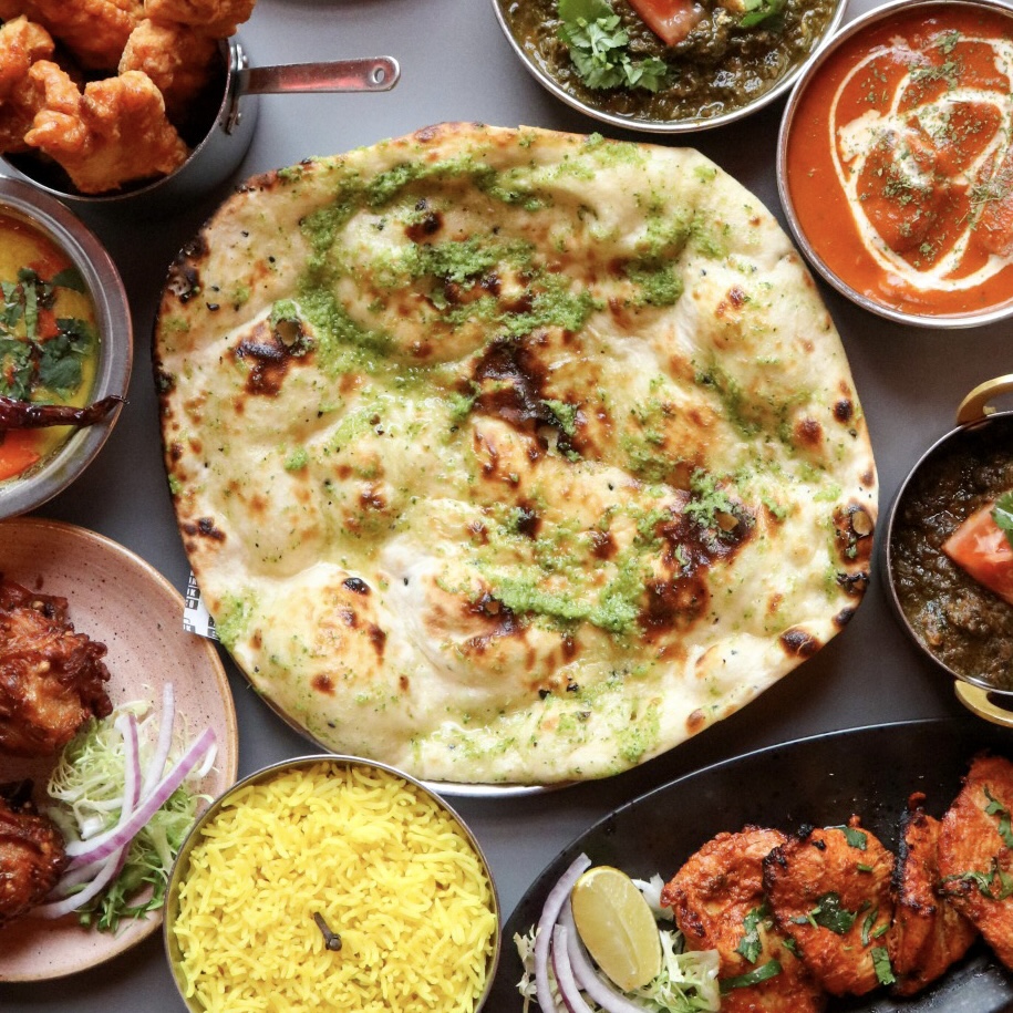 We have the perfect sharing dishes for you and your friends this weekend! 🥳