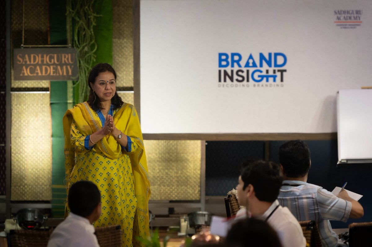 SadhguruAcademy's tweet image. And it begins!
64 participants are at Brand Insight 2025, looking to unlock the power of branding and scale up their business. The program is an experiential exploration of the science of branding, creating a blueprint for a compelling brand, an opportunity to interact with the…