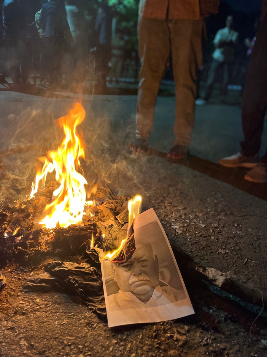 nsuiuoh's tweet photo. In response to his treasonous remarks, NSUI HCU Held a protests gathering and Effigy burning of RSS Chief Mohan Bhagwat and vehemently condemns Hindutva forces repeated attempts to distort and disrespect martyrs of Indian Freedom Struggle. 

#banRSS
#MohanBhagwatDownDown https://t.co/1vqp1wQIsc