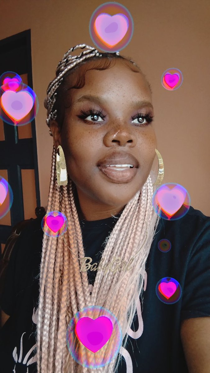 RockFilwe's tweet image. Happy Friday 💃💫🥂