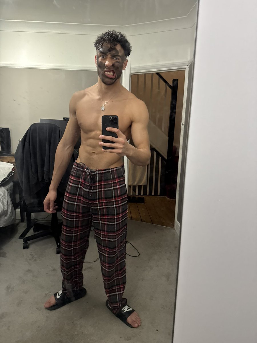 wolfiez tweet media