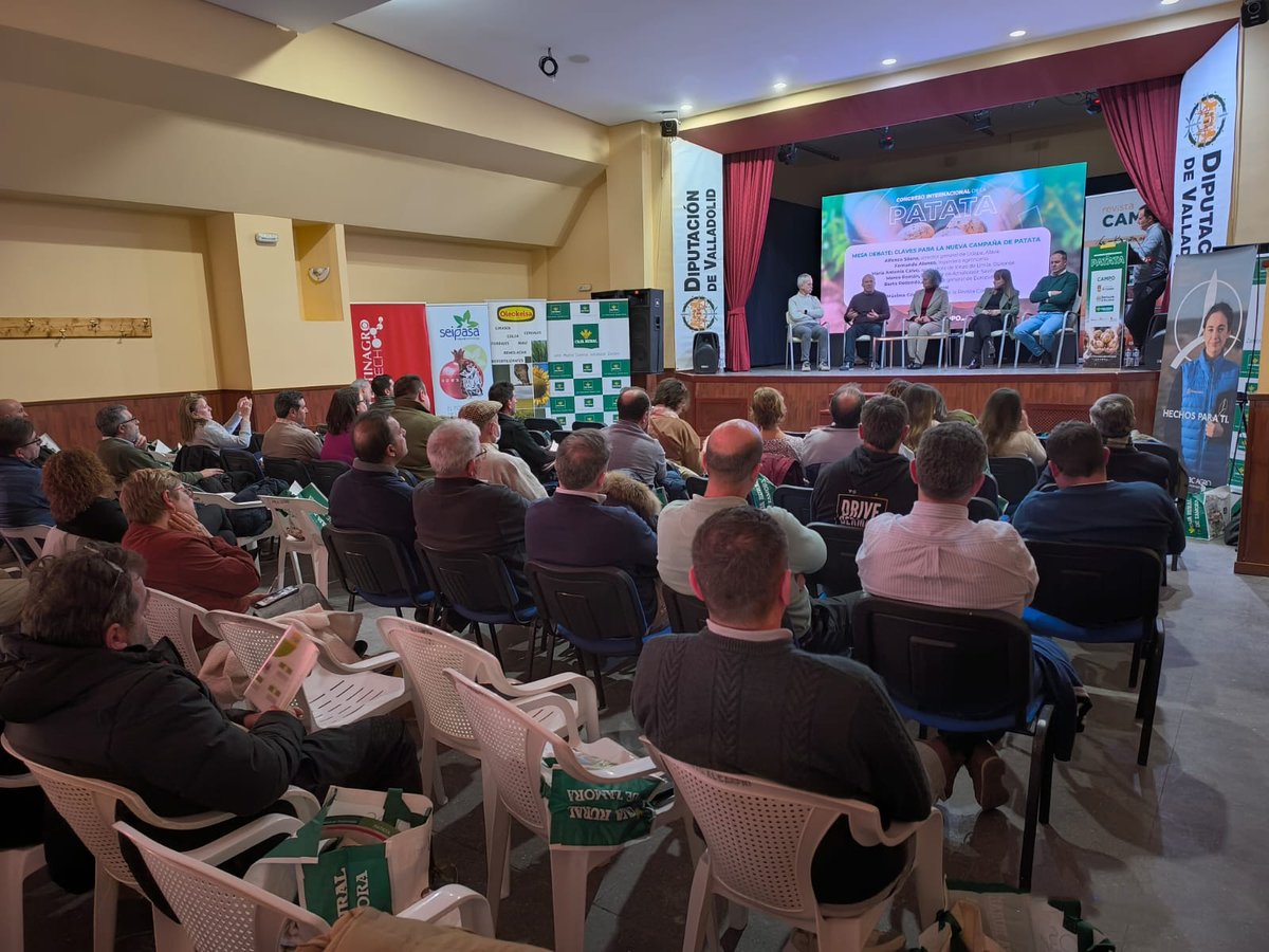 🗓️Aurten ere #patata-ren Nazioarteko Biltzarrean izan gara.

🏆Gainera, oso edizio hunkigarria izan da; gure lagunak Alfonso Sáenz de Cámara, <a href="/Udapa_coop/">Udapa</a>-eko zuzendari nagusiak, Patataren Sari Nazionala jaso duelako, labore horretan egindako ibilbide profesionalagatik.