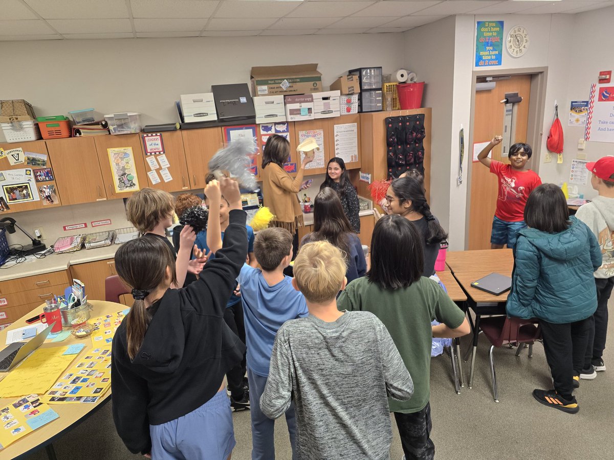 Ms_Waltmon tweet media