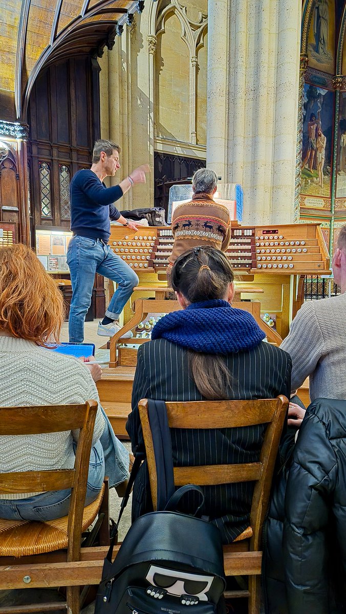 OrgueGrand's tweet photo. 🔍 Retour en images sur la Masterclass autour de César Franck donnée par Olivier Penin lundi et mardi au grand-orgue de Sainte-Clotilde. 

📷 Photos : Vincent Hildebrandt 
#grandesorguessteclotilde #basiliquesteclotilde #cesarfranck #olivierpenin https://t.co/o9vF2UOauj