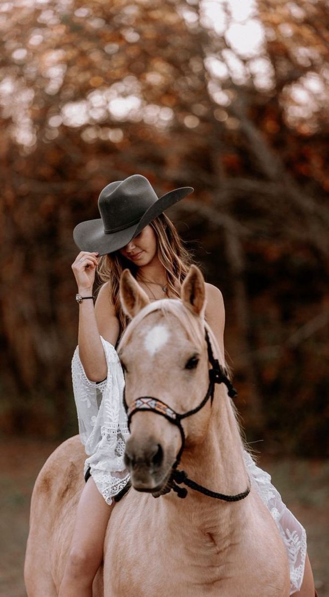 Сайхан амраарай 😴😴🌜🌜