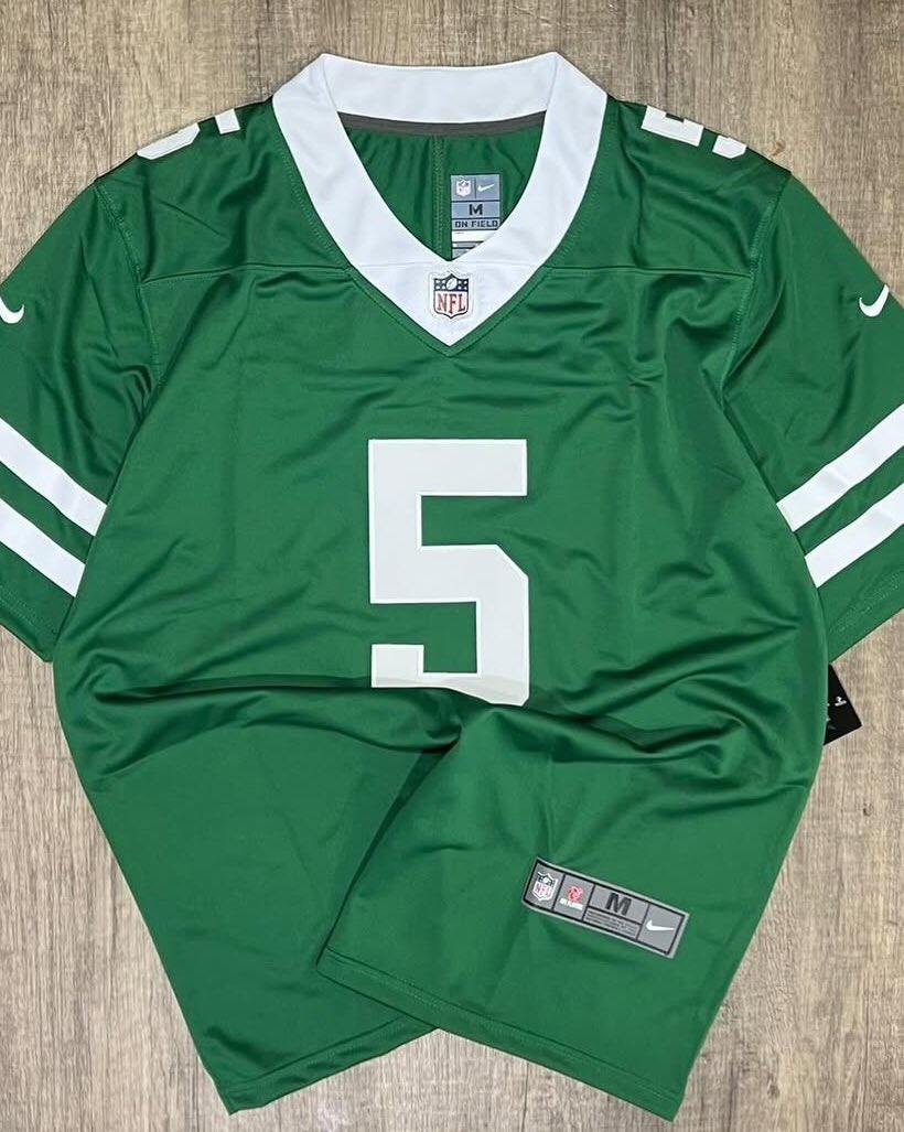 KenWoodJerseys's tweet photo. NFL Jerseys available for purchase 

¢300

Nationwide Delivery 🚚 📦 

Kindly Call 0548745692 or WhatsApp me using this the link ➡️https://t.co/goFWDyAPpB

Please Repost https://t.co/07br13e892