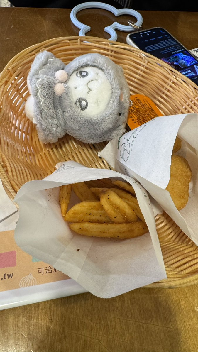 nomoney_33's tweet photo. 今天的午餐：李説米 https://t.co/wLYX7MTkKi