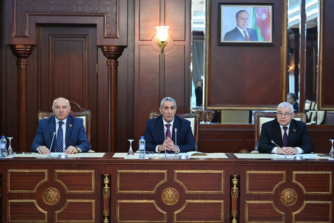 kamranbayramovm's tweet photo. Bu gün Milli Məclisin #Regional məsələlər komitəsinin 2025-ci ilin yaz sessiyasında ilk iclası keçirilib, iclasda 2024-cü ilin payız sessiyası dövründə Komitədə görülən işlər barədə #hesabat və Komitənin 2025-ci ilin yaz sessiyası üçün #işplanı müzakirə olunaraq təsdiq edilib https://t.co/soOFn37Crt