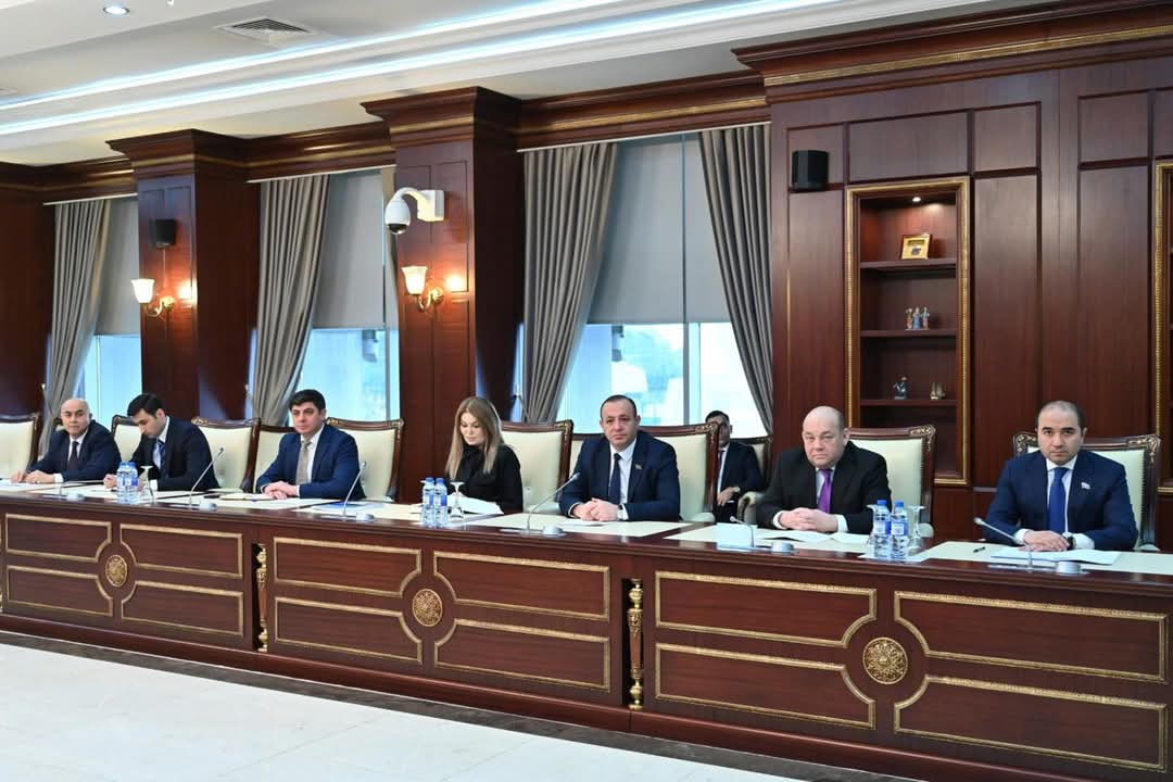 kamranbayramovm's tweet photo. Bu gün Milli Məclisin #Regional məsələlər komitəsinin 2025-ci ilin yaz sessiyasında ilk iclası keçirilib, iclasda 2024-cü ilin payız sessiyası dövründə Komitədə görülən işlər barədə #hesabat və Komitənin 2025-ci ilin yaz sessiyası üçün #işplanı müzakirə olunaraq təsdiq edilib https://t.co/soOFn37Crt