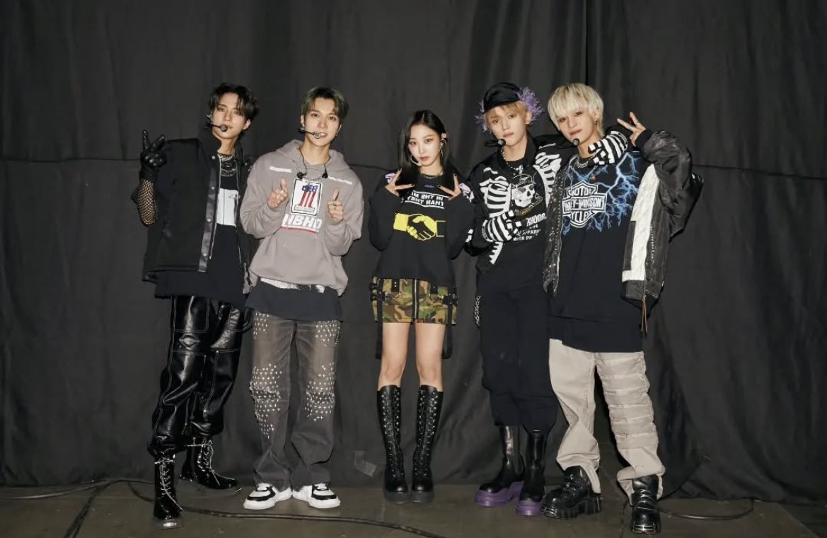 backtaeu's tweet photo. nct’s giselle https://t.co/b8B7H1uiK3