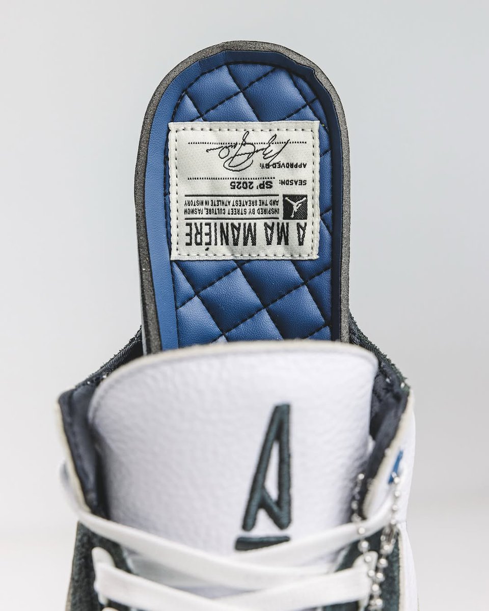 houseofheat's tweet photo. A Ma Maniére x Air Jordan 3 "Diffused Blue" (2025) 💙

via CommonHype https://t.co/j5xl6d71jh