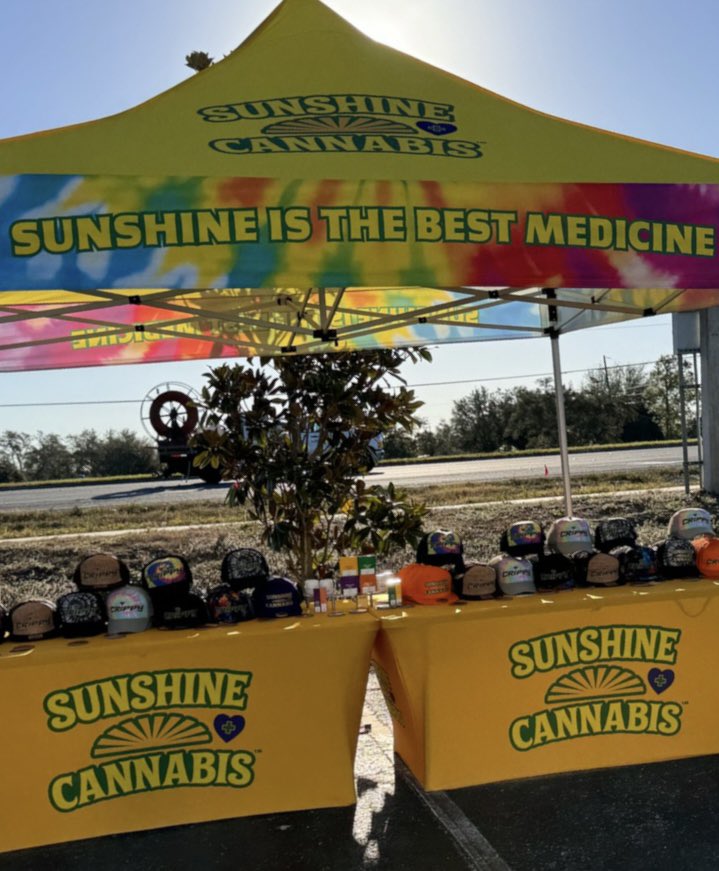 SunshineCannab2's tweet photo. βοΈβοΈπ¨π¨Today Is The Day π¨π¨βοΈβοΈ
Join us #SunshineFam & #Trulievers β¨ From 12pm-6pm #SunshineCannabis will be at these 3 participating @Trulieve locations ππLots of festivities and bundle deals going on right now donβt miss out π«‘πππΌ See you there π€πΌ
#TruEvents #FridayMorning #NaturalRelief #Trulieve #MMTC #FreeThePlant