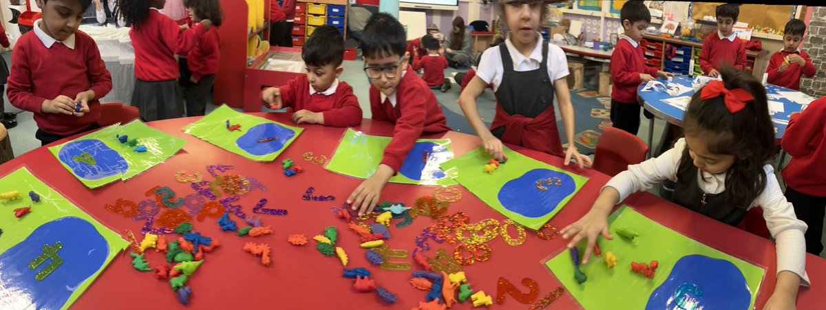 MissTesterHT's tweet photo. These mathematicians are counting and adding 1 more. @trinity_ashton https://t.co/wnepuNv9bu