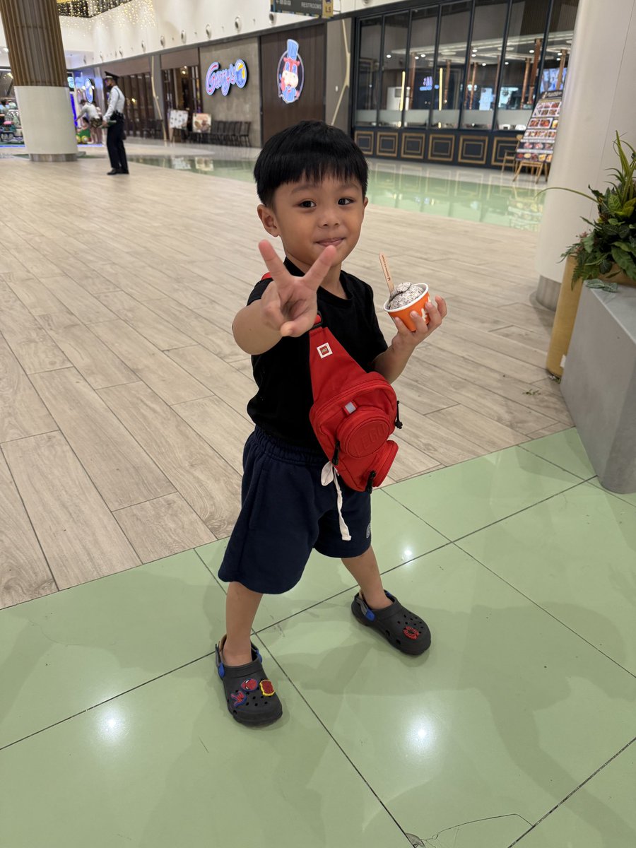 yanadeej's tweet photo. I just can’t believe that he’s the one with me doing my errands and not Jay…. 😔 I love you my sweet boy!!!!! https://t.co/5zj9f3DE04