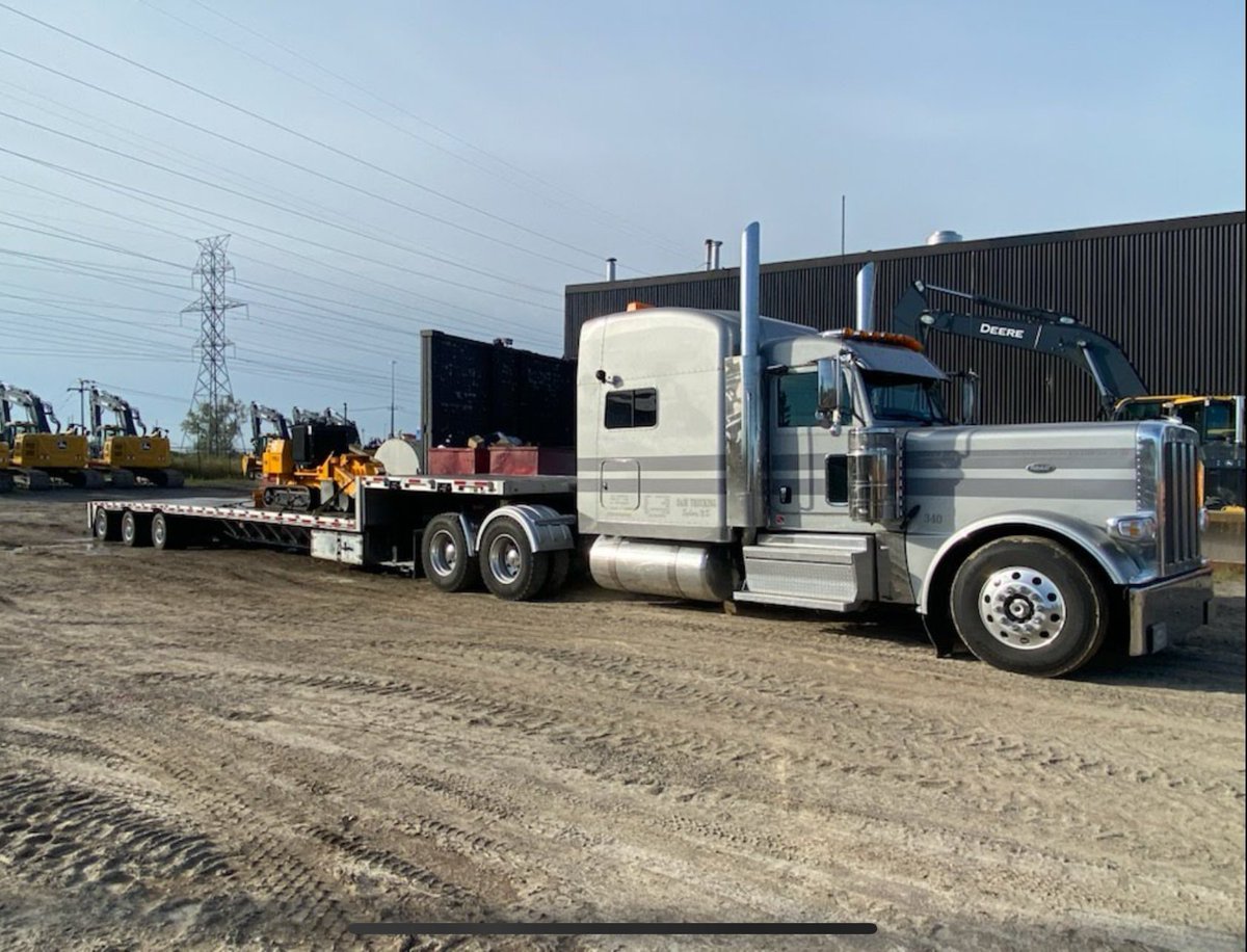 Stumpinator's tweet image. Our new stump grinder machine has arrived. Carlton 7015 HD, 75 Horsepower Diesel, track, fully remote controlled. Serving local homeowners and small businesses. Give us a call today at 717-500-4123.