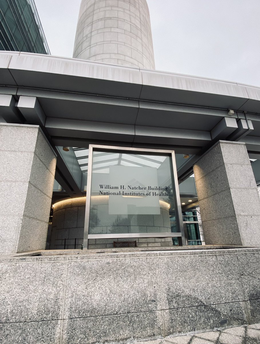 Super thrilled to be at the <a href="/NIH/">NIH</a> to tell the NCI F99/K00 awardees about my career path as a cancer researcher! 👩‍🔬 @NCI_Training #CancerResearch