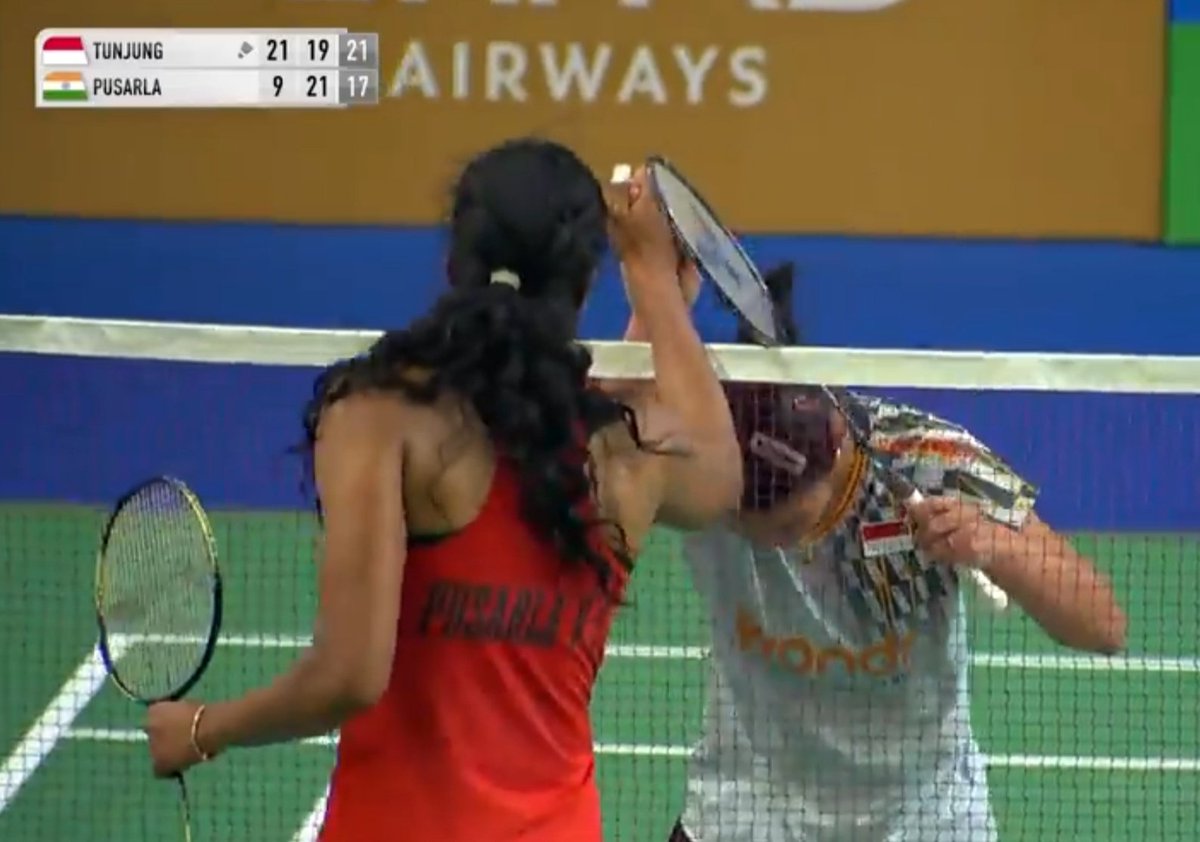 ainurohman's tweet photo. GREGORIA KE SEMIFINAL!!!! 

Gregoria memulai pertandingan dgn sangat dominan, sangat percaya diri. Sayang, kehilangan momentum di game kedua krn Sindhu mampu membawa strateginya.

Tp Gregoria mampu bangkit di game 3, kembali percaya diri di saat2 kritis, berani mempercepat tempo dan menang! 

Selanjutnya: An Se-young🇰🇷! 

#IndiaOpen2025