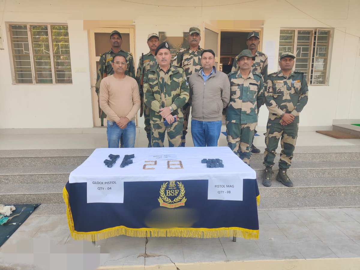BSF Foils Major Arms Smuggling Attempt Along International Border in Barmer

In a significant operation on January 17, BSF thwarted an arms smuggling attempt along the International Border and recovered four 9mm Glock pistols, eight magazines, and 78 live rounds. <a href="/fpjindia/">Free Press Journal</a>