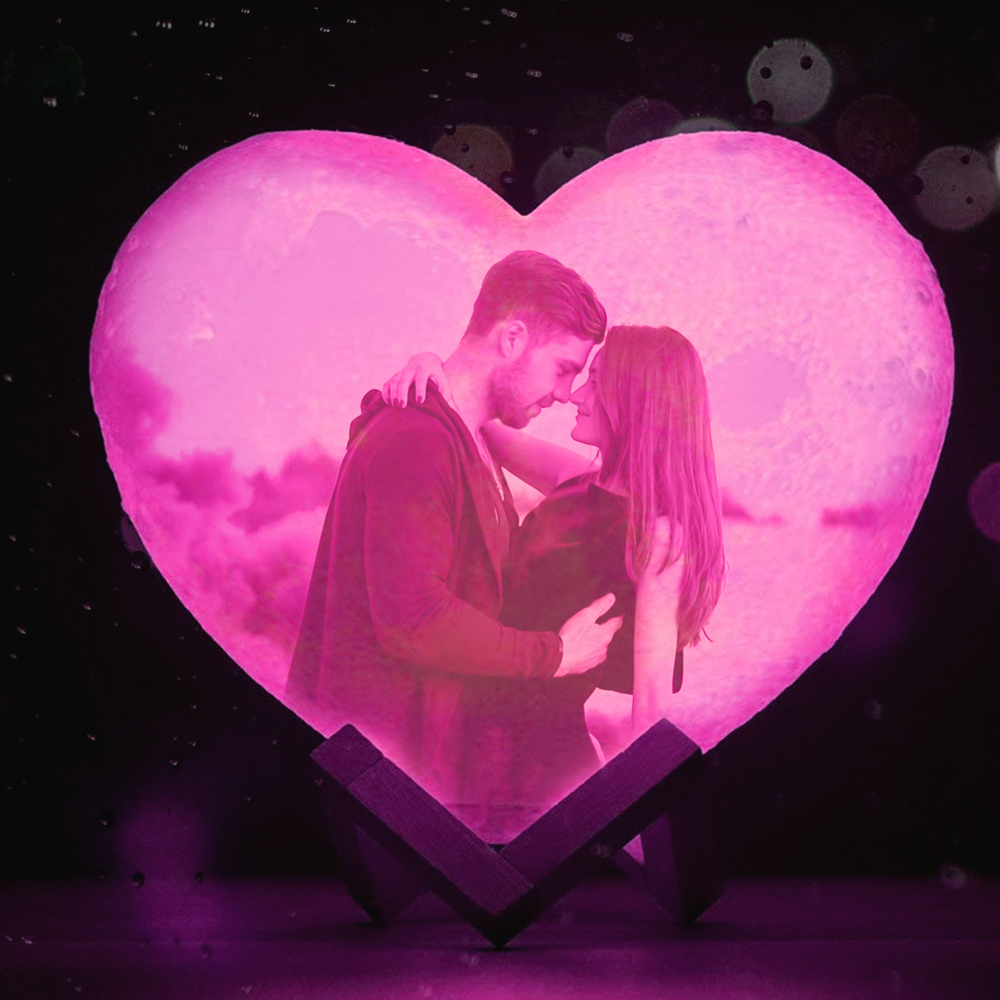 CanvasChampAU's tweet photo. Light up your love this Valentine’s Day with personalized moon lamps! 🌙❤️ Perfect for creating romantic, unforgettable moments with your special someone. 🥰✨ #ValentinesDay #MoonLamp #RomanticGifts https://t.co/oatdXewSZ1