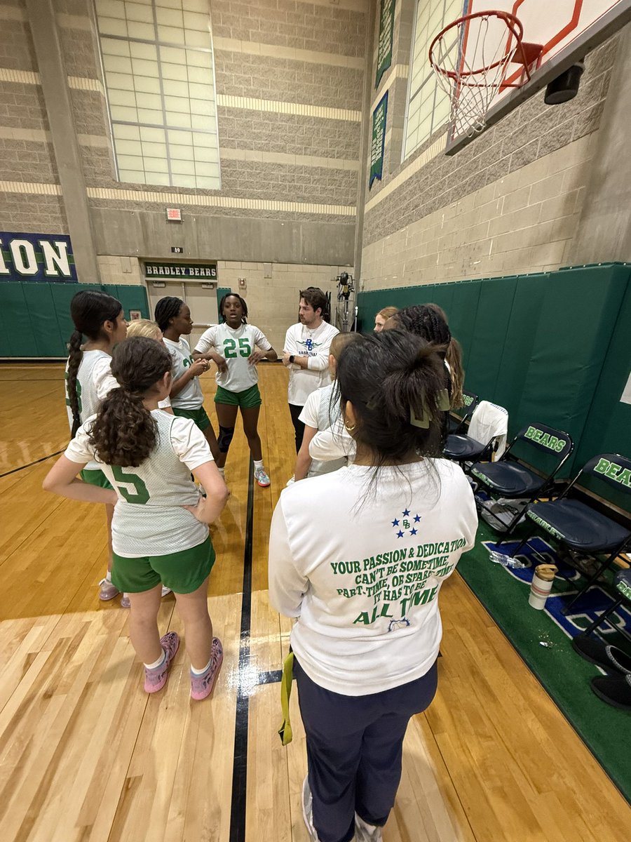 7th grade secured 3 wins for our last games of the regular season! And our 7th grade B team went undefeated!! 🎉🥳 <a href="/NeisdAthletics/">NEISD ATHLETICS</a> <a href="/MacArthur_GB/">MacArthur Girls Basketball</a> <a href="/churchillhoops/">Churchill Basketball</a>