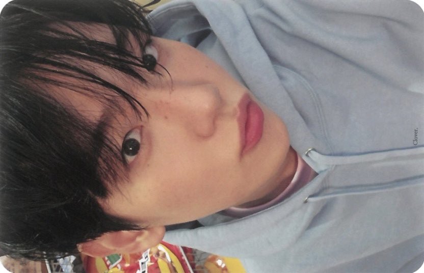 kyooongii's tweet photo. 후드백현셀카는실패따위없어 https://t.co/XV2UblWgeA