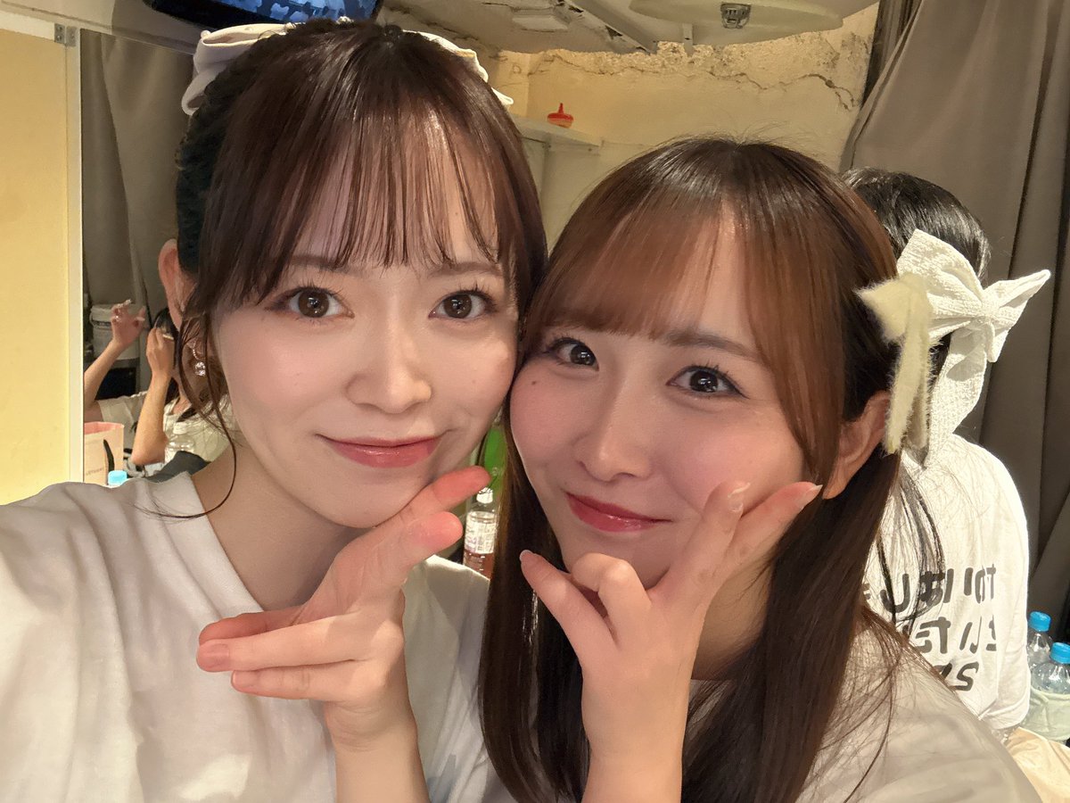 rei_1025_48's tweet photo. お久しぶりのみんなとの写真も♡ https://t.co/GiguU5NoaW