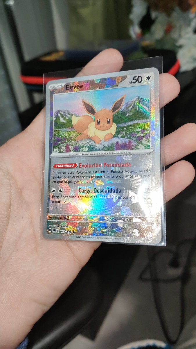 Por fin una caja a la que no le pierdo todo el dinero. Eevee MasterBall y Espeon PokeBall