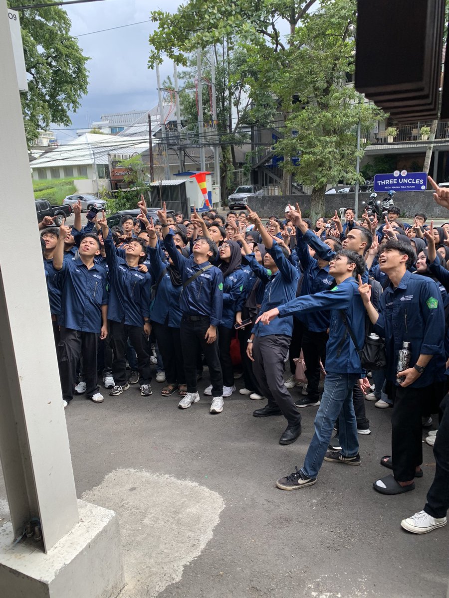 Susah move on, bagus kalinya kalo jadi Fakultas Pamaung 🤔