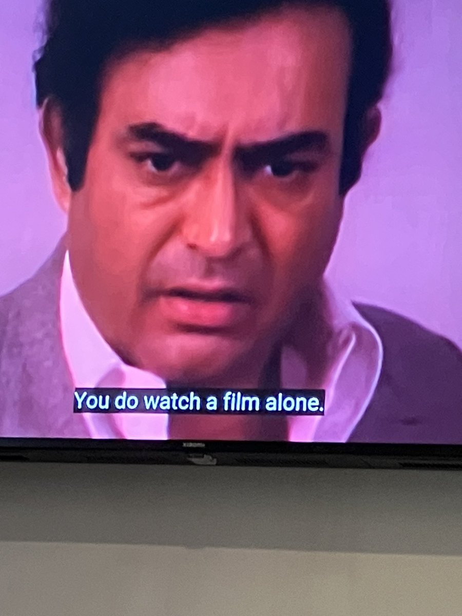 vandnadhand's tweet photo. To all such Cine buffs who can go to cinema hall alone ๐. Happy movie watching #cinebuff #movie #moviebuff #cinema
Scene from Hindi Movie : Griha Pravesh( Solemn entrance to the home ) https://t.co/M17XsSM8zl
