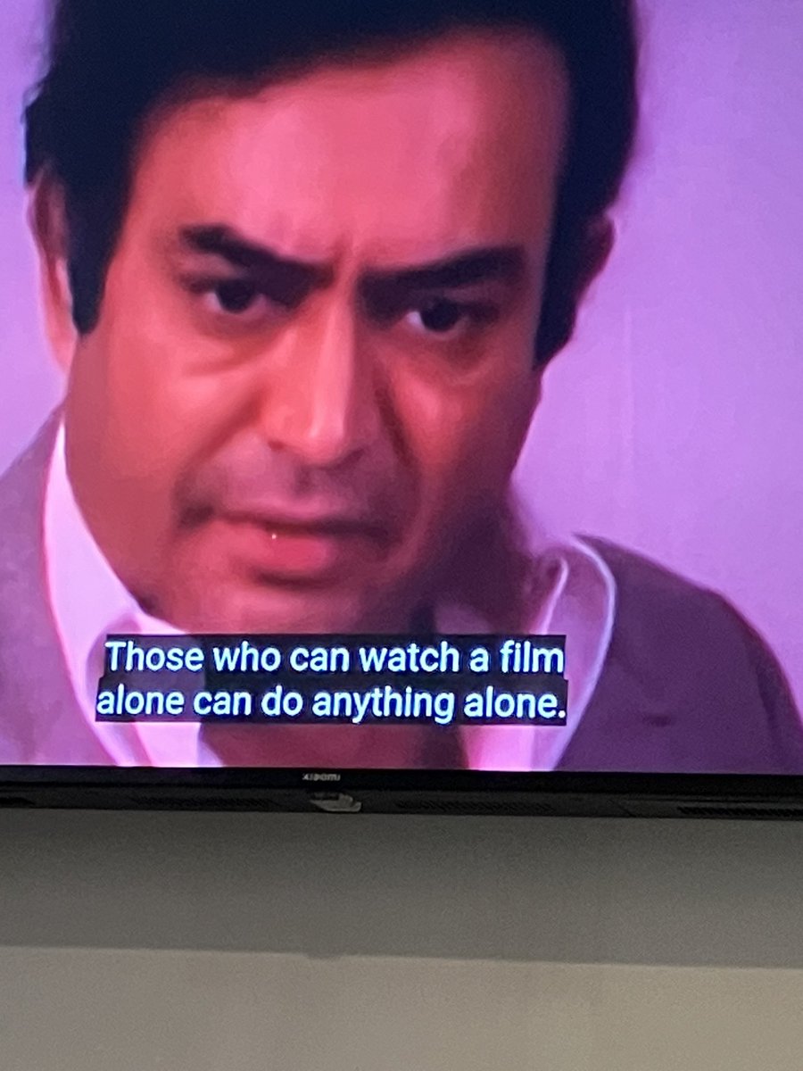 vandnadhand's tweet photo. To all such Cine buffs who can go to cinema hall alone ๐. Happy movie watching #cinebuff #movie #moviebuff #cinema
Scene from Hindi Movie : Griha Pravesh( Solemn entrance to the home ) https://t.co/M17XsSM8zl