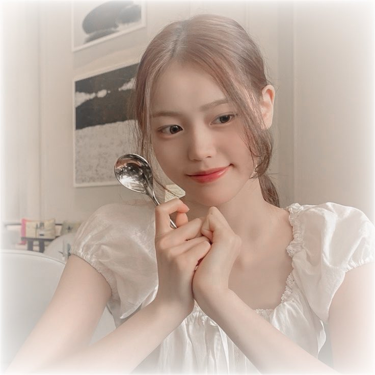 sooinho's tweet photo. °ᡣ𐭩 . ° . my feedbacks. https://t.co/NbeeIpGlAN