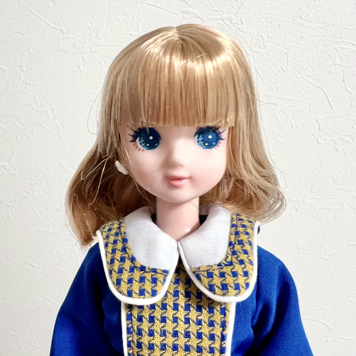 黄色もいいけど青もよろしくお願いします🙇‍♀️
当日どちらが好きかアンケート取ろうかな🤔
#バーバラ洋装 #ドールショウ74