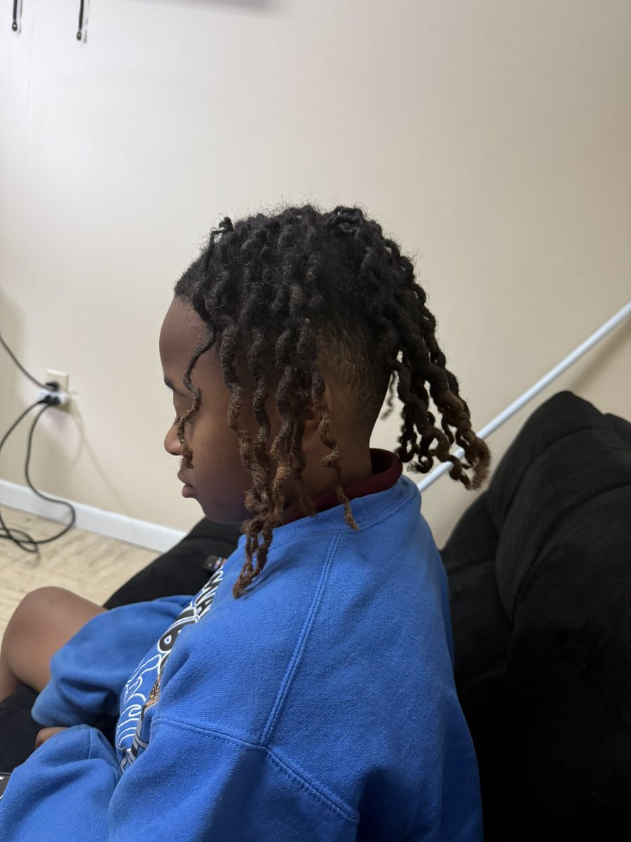 BurtJax22's tweet photo. My lil man starting a new journey as far back as he could remember he had dreads… now I gotta teach him how to get them waves #MyJr https://t.co/ABpCLnT5Gr