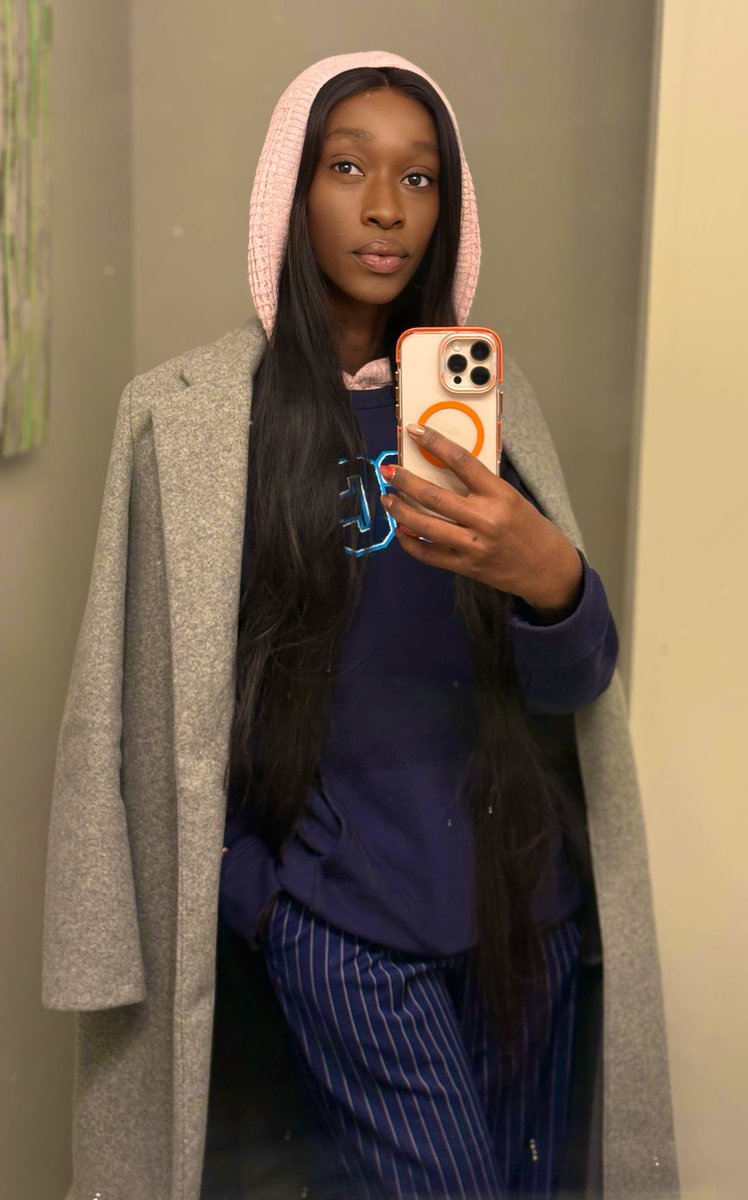 IAMJUDITHHEARD's tweet photo. Mirror, 🪞 Mirror on the wall, who's the fairest of them all?

Thank God it’s Friday 🙏🏾🤸🏾‍♂️ https://t.co/Y8kmaCaAGE