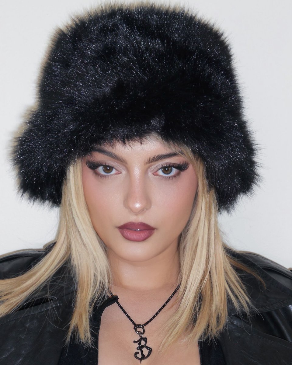 RexhaBrasil's tweet photo. 🚨 Bebe Rexha está oficialmente LIVRE da Warner Records! Este momento é esperado por anos pelos fãs devido ao descaso, sabotagem, desprezo, boicotagem e falta de investimentos por parte da gravadora! https://t.co/s3yjpN5N6h