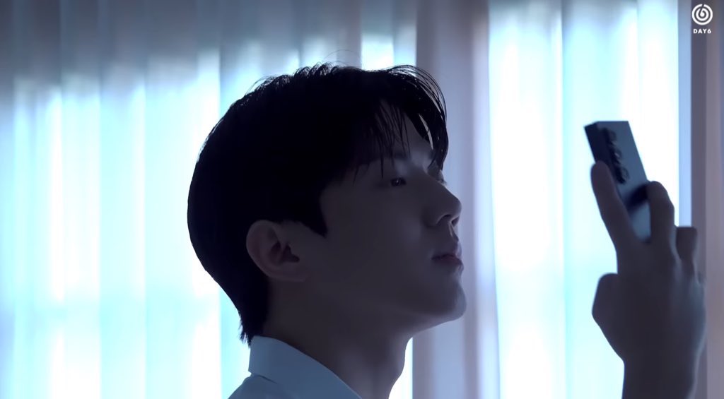 vvoons's tweet photo. 아니 진짜 얼굴 폼 미쳤는데 제발, https://t.co/KdK2CvNzds